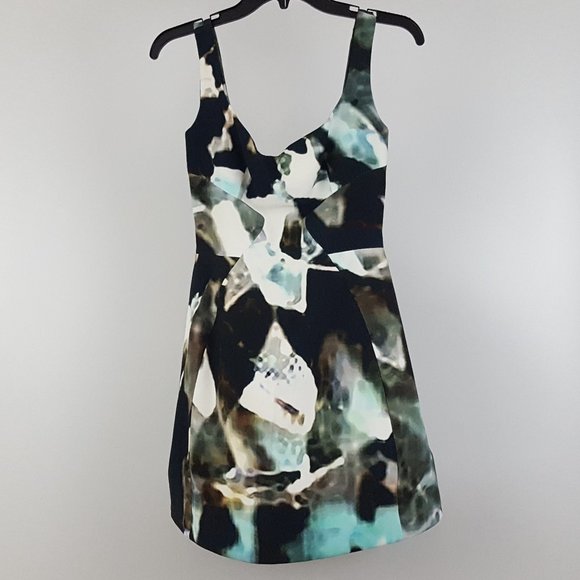 Monique Lhuillier Dresses & Skirts - Monique Lhuillier A-Line Circle Dress Size Size XS Multicolor Sleeveless